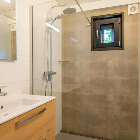 Modern With Air Conditioning, On A At 12 Km From Eindhoven Chalet Mierlo